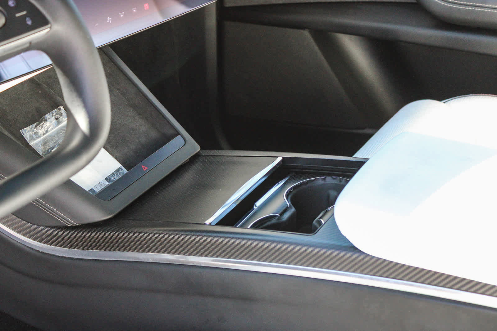 Used 2022 Tesla Model X Plaid image 24