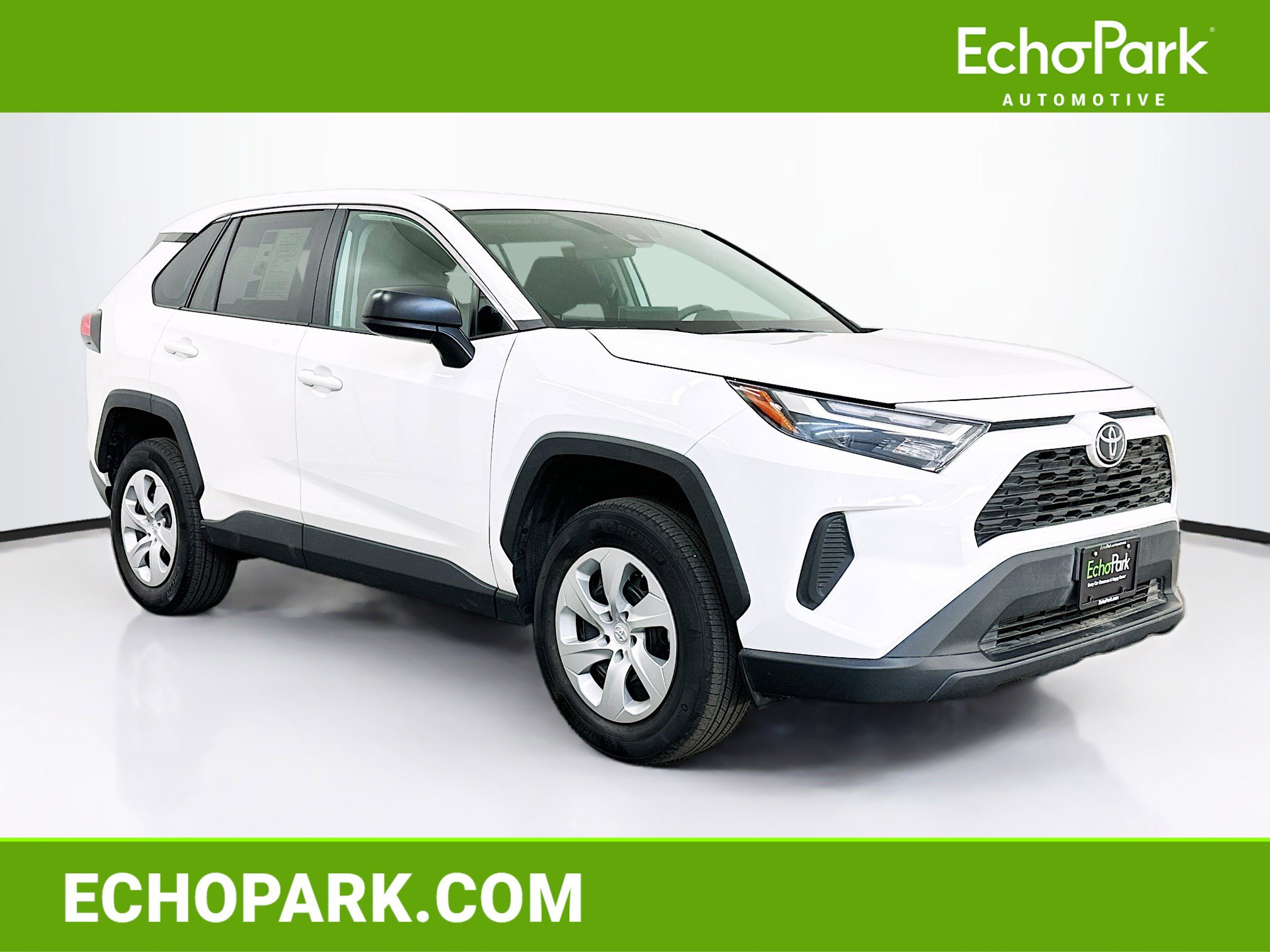 Used 2025 Toyota RAV4 LE video 1
