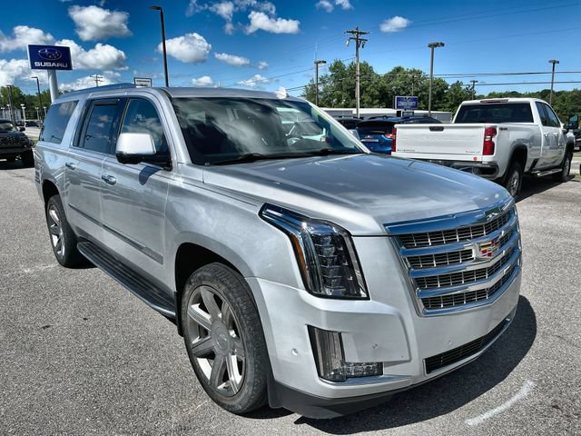 Used 2020 Cadillac Escalade ESV Luxury AWD/4WD image 10