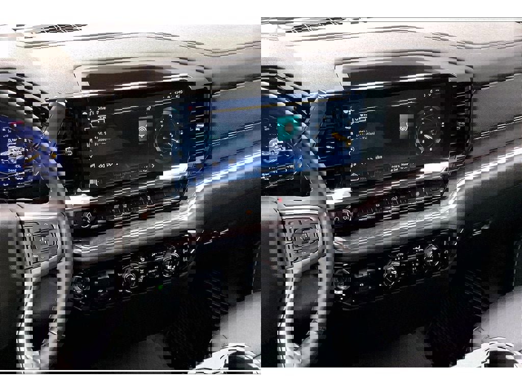 Used 2025 Chevrolet Silverado 3500 LTZ image 7