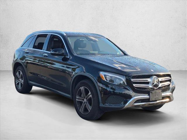 Used 2017 Mercedes-Benz GLC 300 4MATIC image 3
