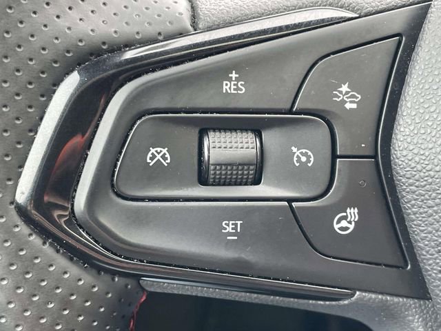 Used 2025 Chevrolet Trax RS w/ Sunroof Package image 25