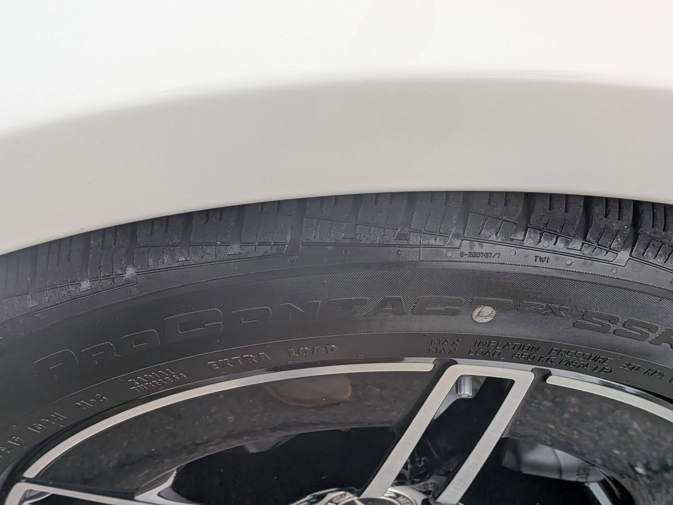 Used 2025 Mercedes-Benz E 450 4MATIC Sedan image 11