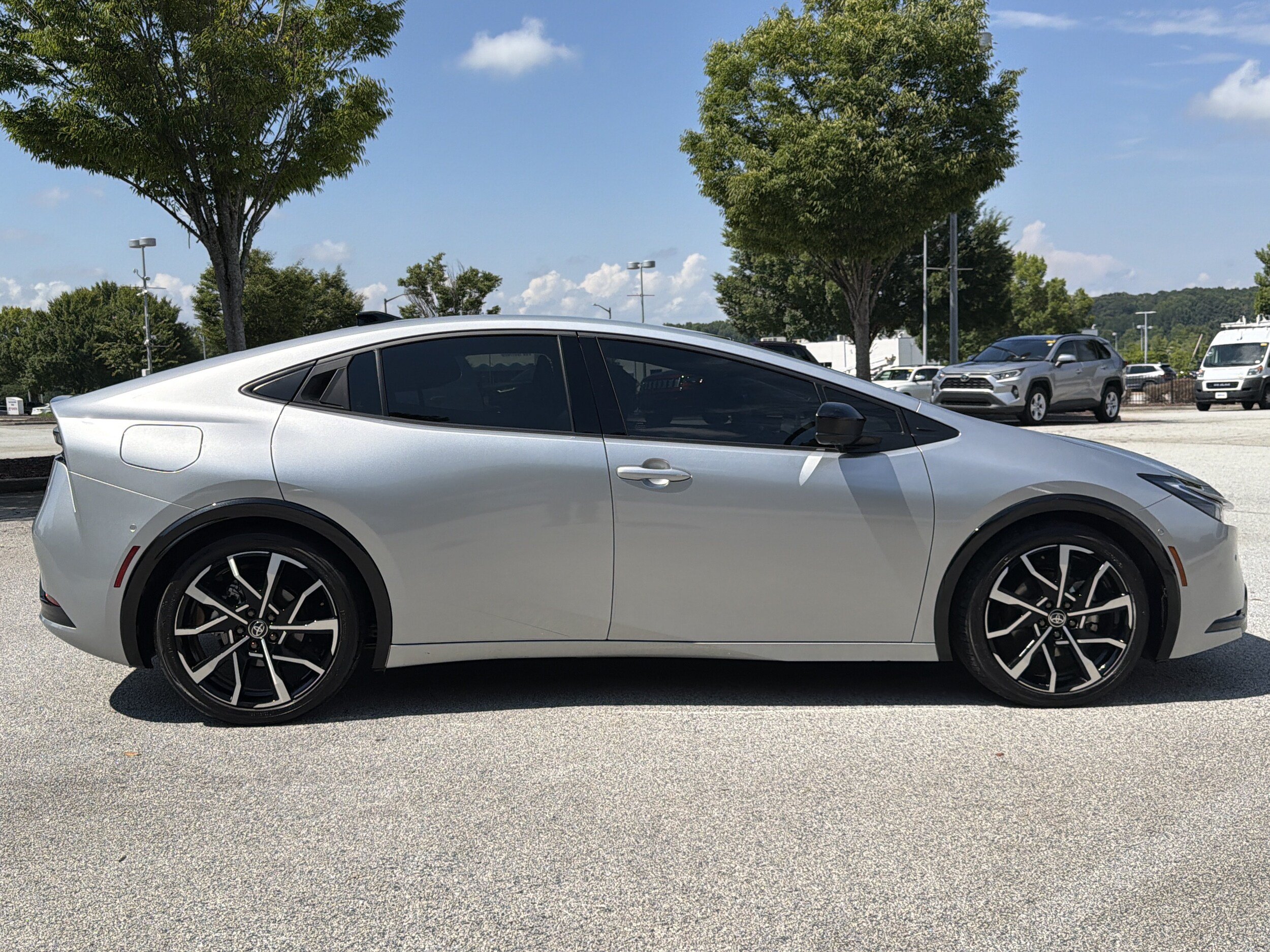 Used 2024 Toyota Prius Prime Premium w/ Advanced Technology Package FWD image 35