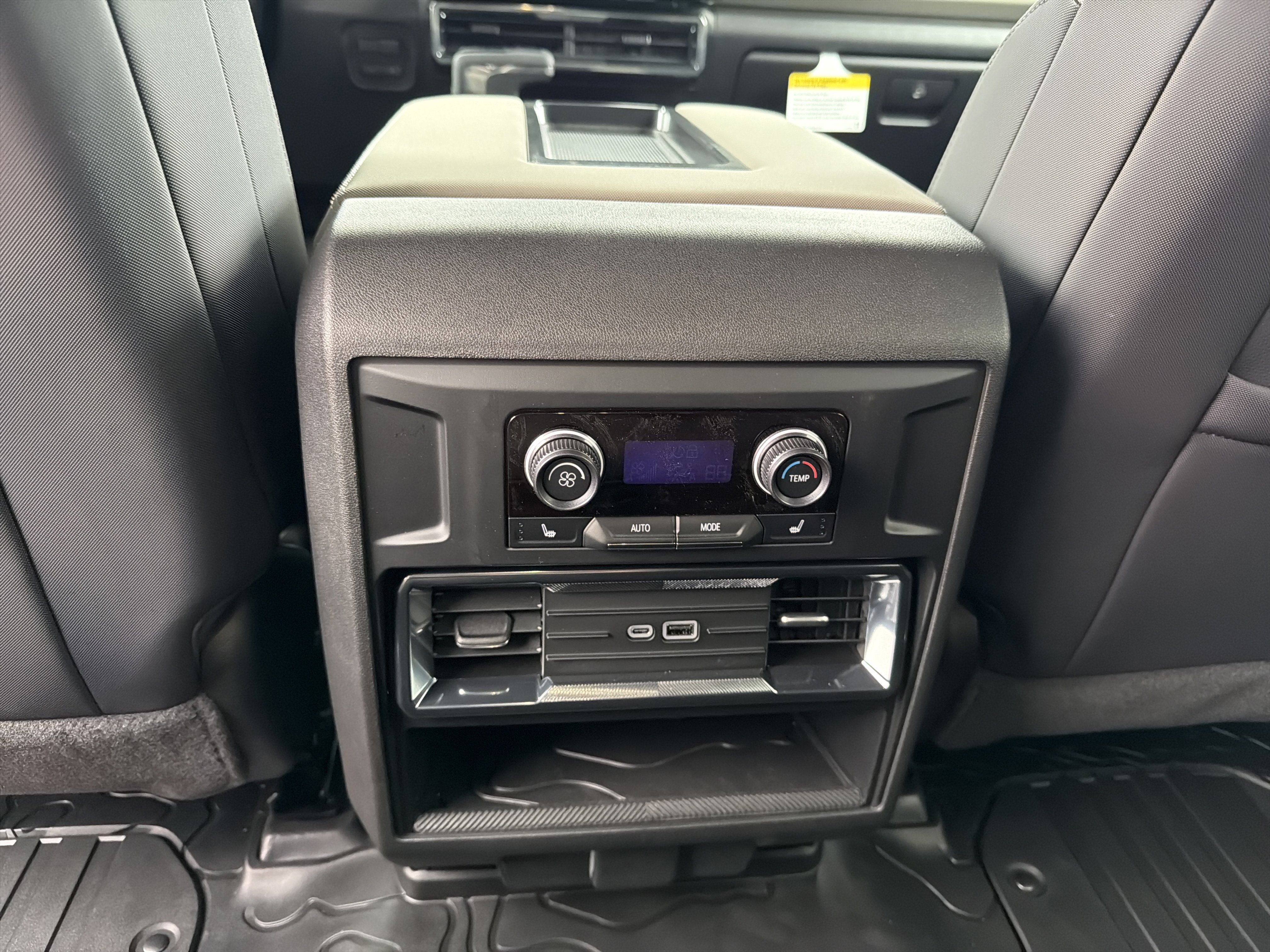 New 2026 GMC Hummer EV SUV image 25