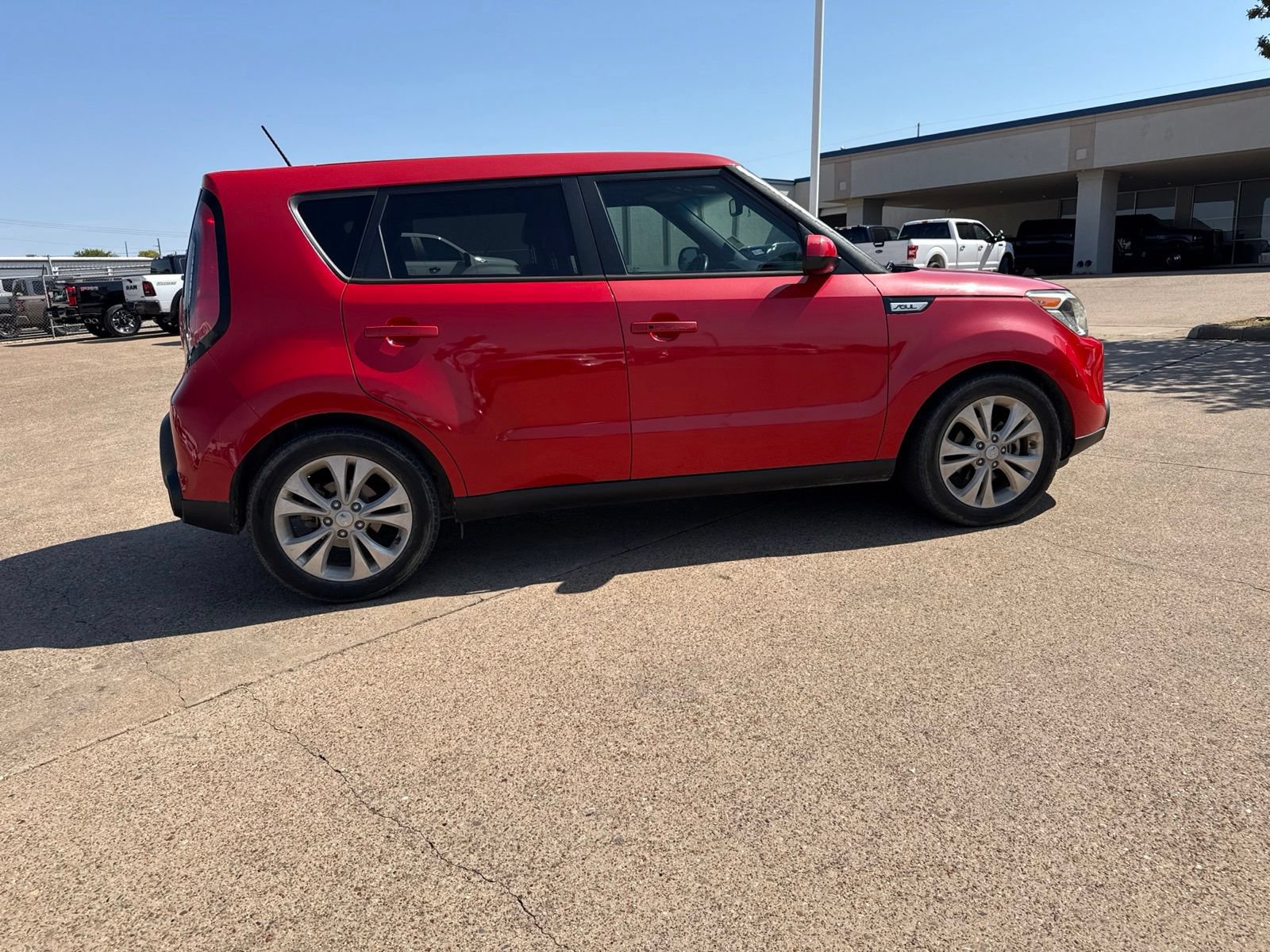 Used 2015 Kia Soul + w/ Primo Package FWD image 8