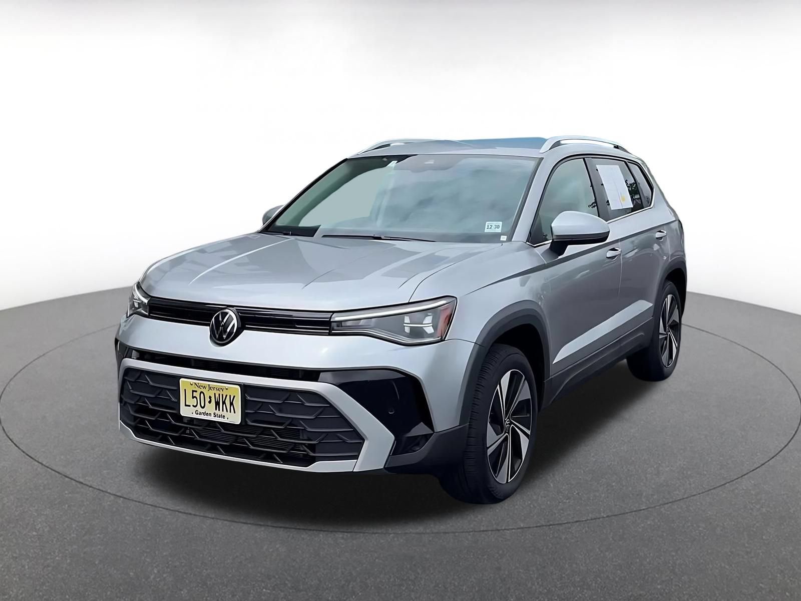 Used 2026 Volkswagen Taos SE AWD/4WD image 7