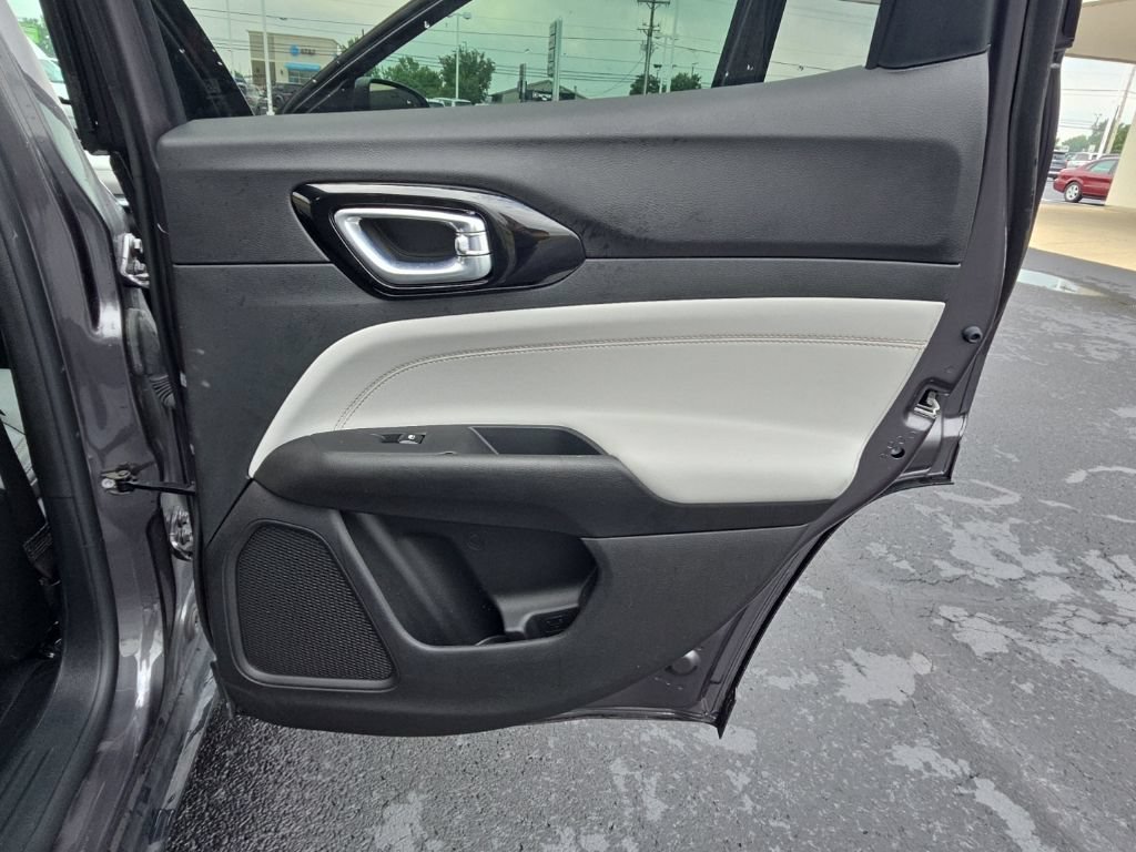 Used 2024 Jeep Compass Limited AWD/4WD image 16