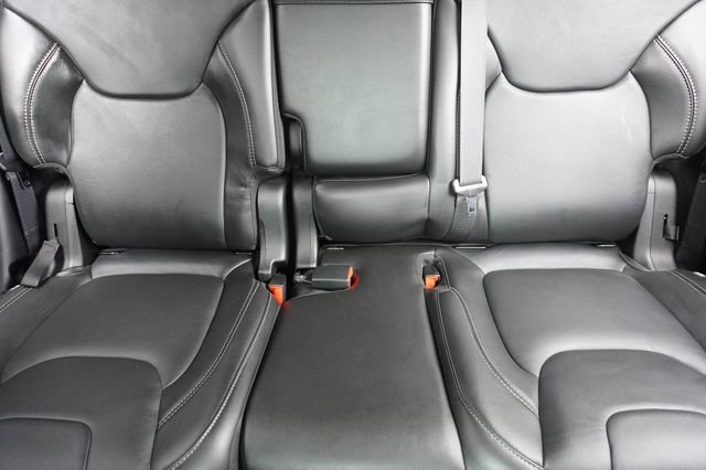 Used 2015 Jeep Cherokee Limited image 19