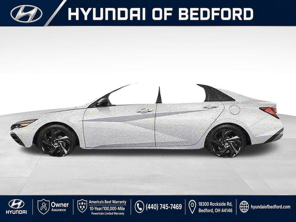 New 2026 Hyundai Elantra SEL Sport FWD image 2