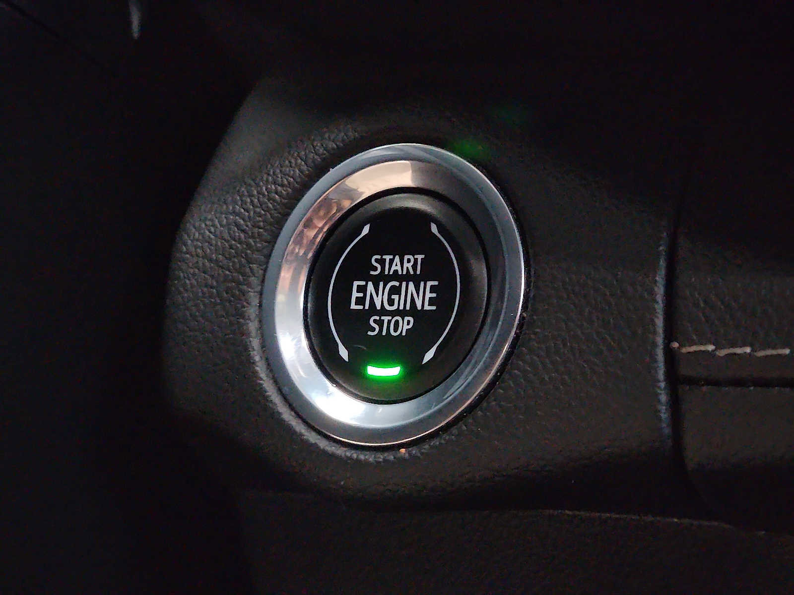 Used 2023 Buick Envision Essence w/ Sport Touring Package image 22