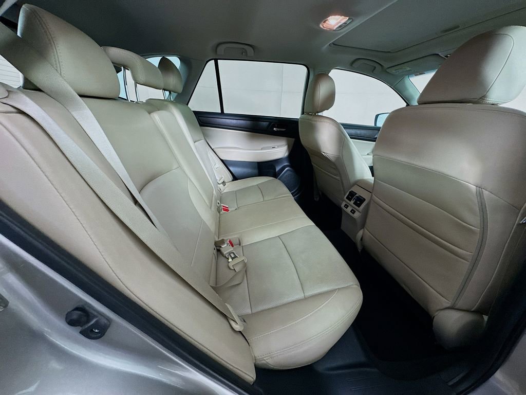 Used 2016 Subaru Outback 2.5i Limited image 34