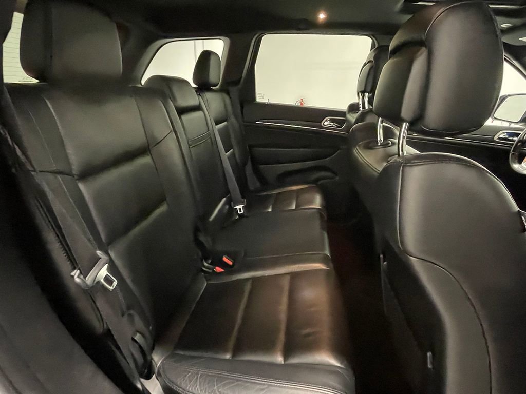 Used 2021 Jeep Grand Cherokee Limited image 24