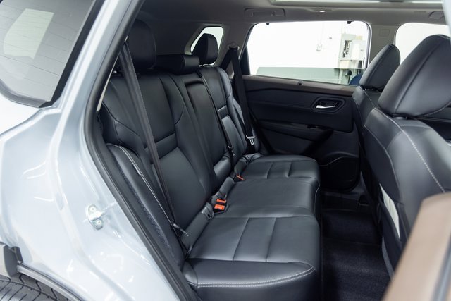 Used 2022 Nissan Rogue SL w/ SL Premium Package image 25