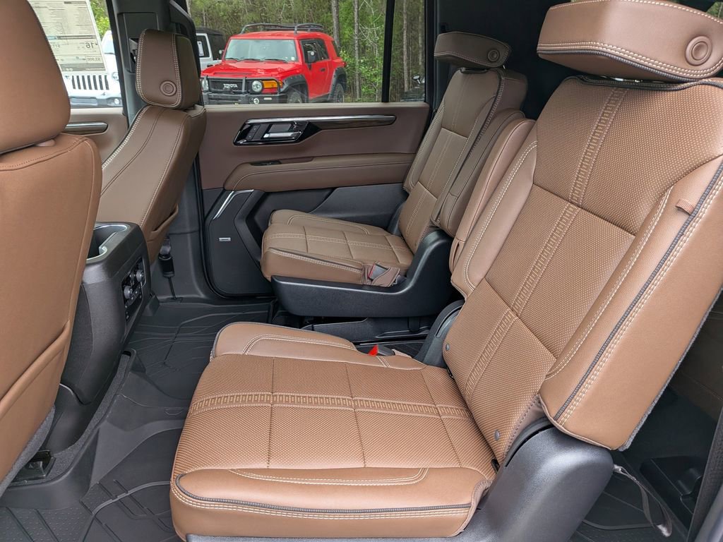 New 2026 Chevrolet Suburban High Country image 16