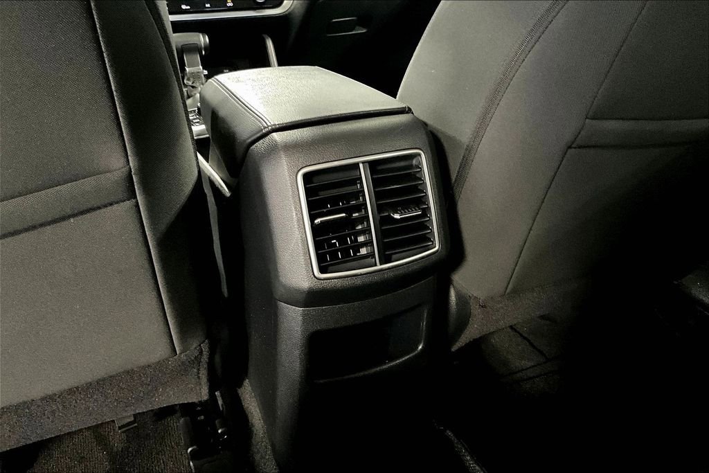 Used 2023 Kia Sportage LX image 32