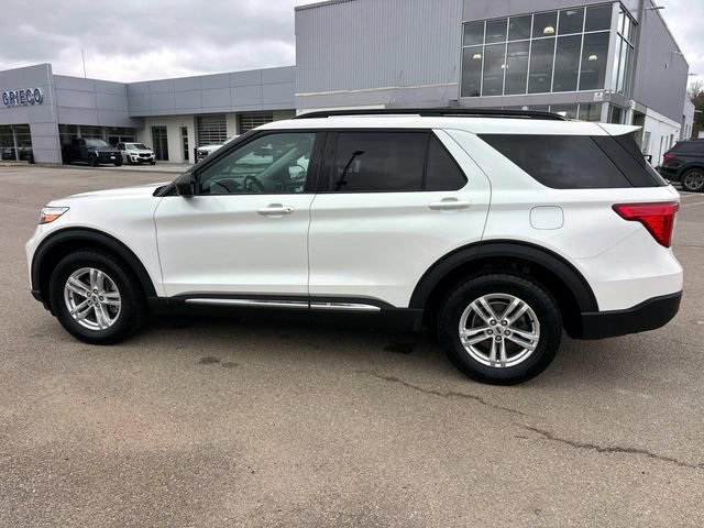 Used 2020 Ford Explorer XLT w/ Equipment Group 202A AWD/4WD image 6