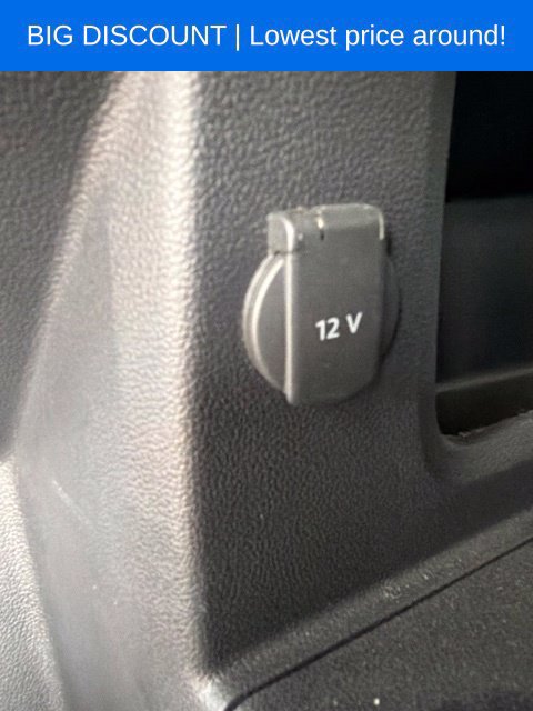 Used 2024 Volkswagen Atlas Peak Edition SE AWD/4WD image 17