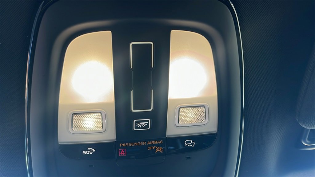 Certified 2023 Volvo XC90 B5 Plus w/ Protection Package image 18