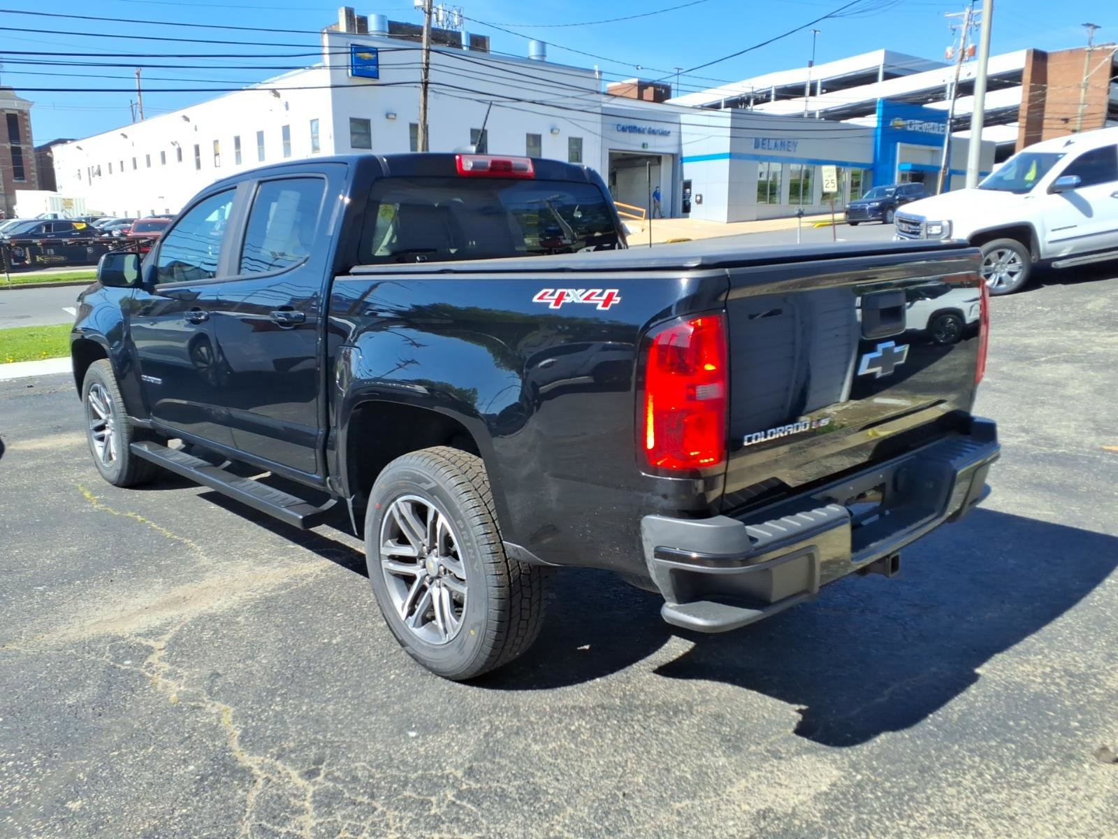 Used 2020 Chevrolet Colorado W/T w/ Custom Special Edition AWD/4WD image 7