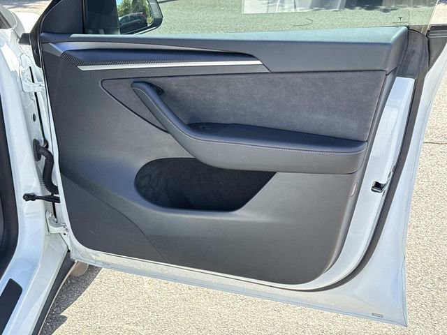 Used 2023 Tesla Model Y Long Range AWD/4WD image 8