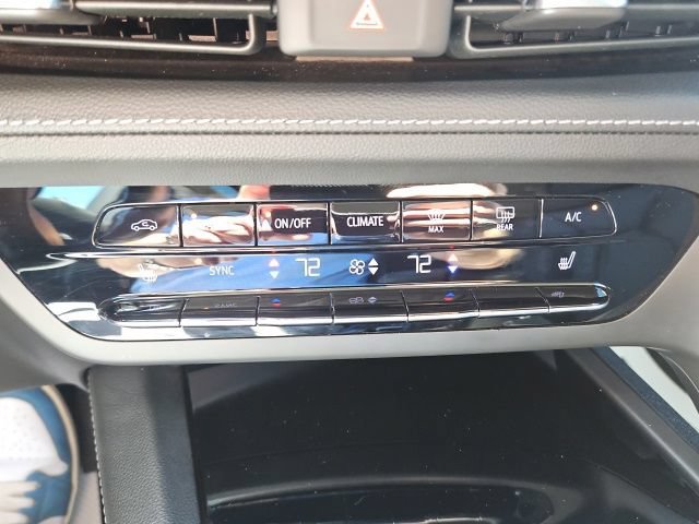 Used 2023 Buick Envision Essence FWD image 29