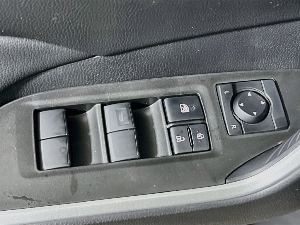 Certified 2025 Toyota RAV4 LE AWD/4WD image 16