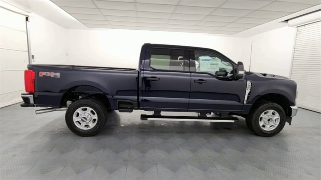 New 2025 Ford F250 XLT w/ FX4 Off-Road Package image 9