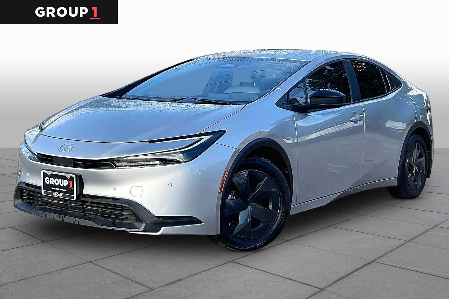 Used 2026 Toyota Prius LE FWD image 1