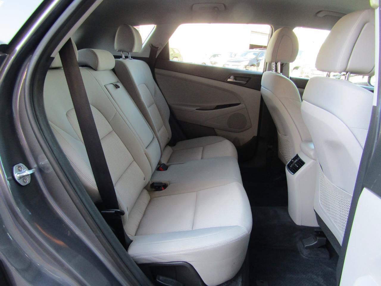 Used 2017 Hyundai Tucson Sport AWD/4WD image 12