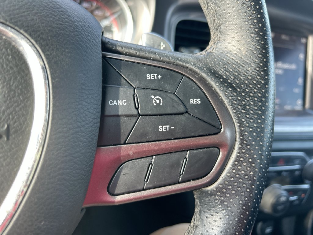 Used 2022 Dodge Charger R/T w/ Plus Group RWD image 18