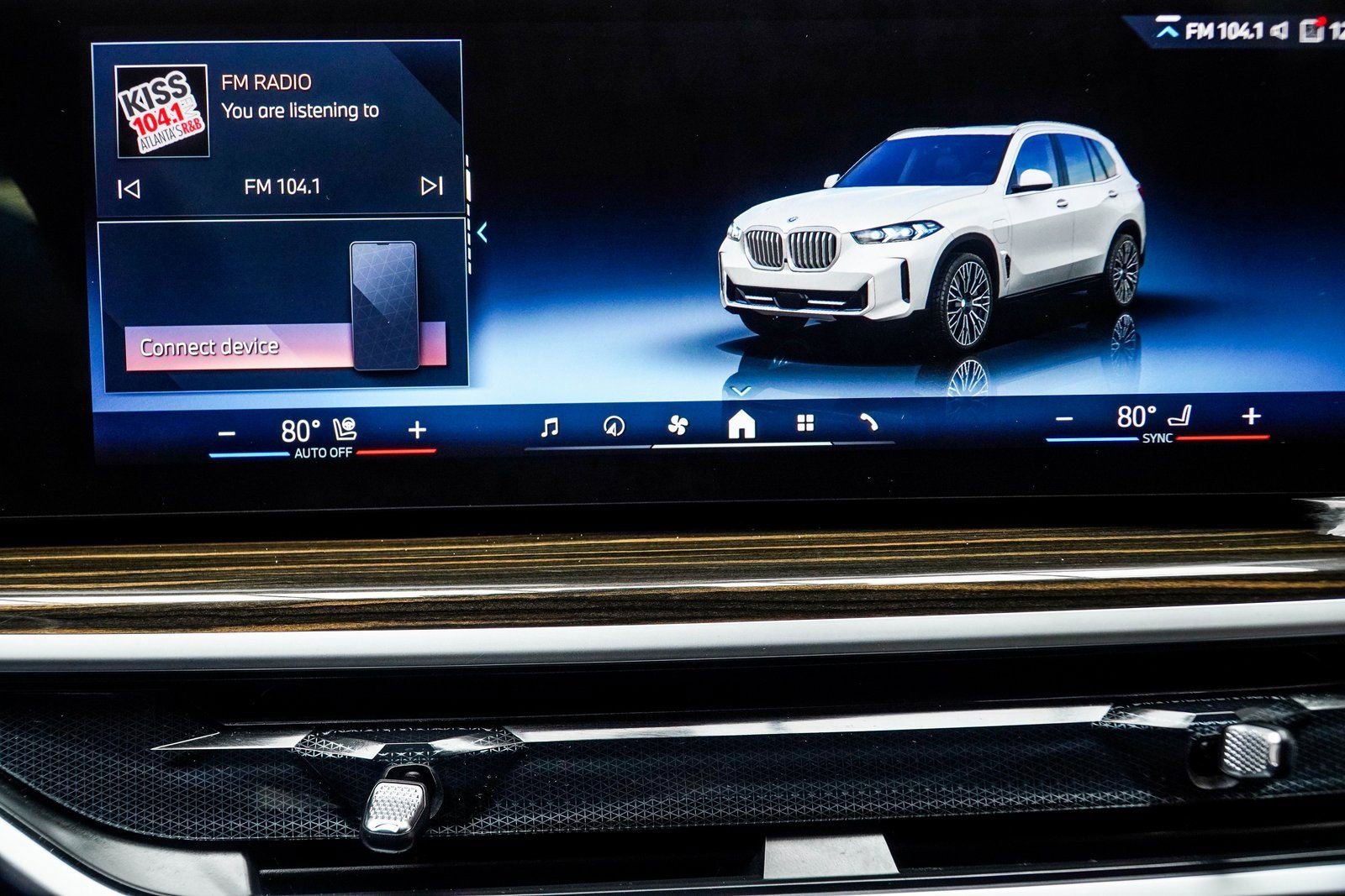 Used 2025 BMW X5 xDrive50e AWD/4WD image 19