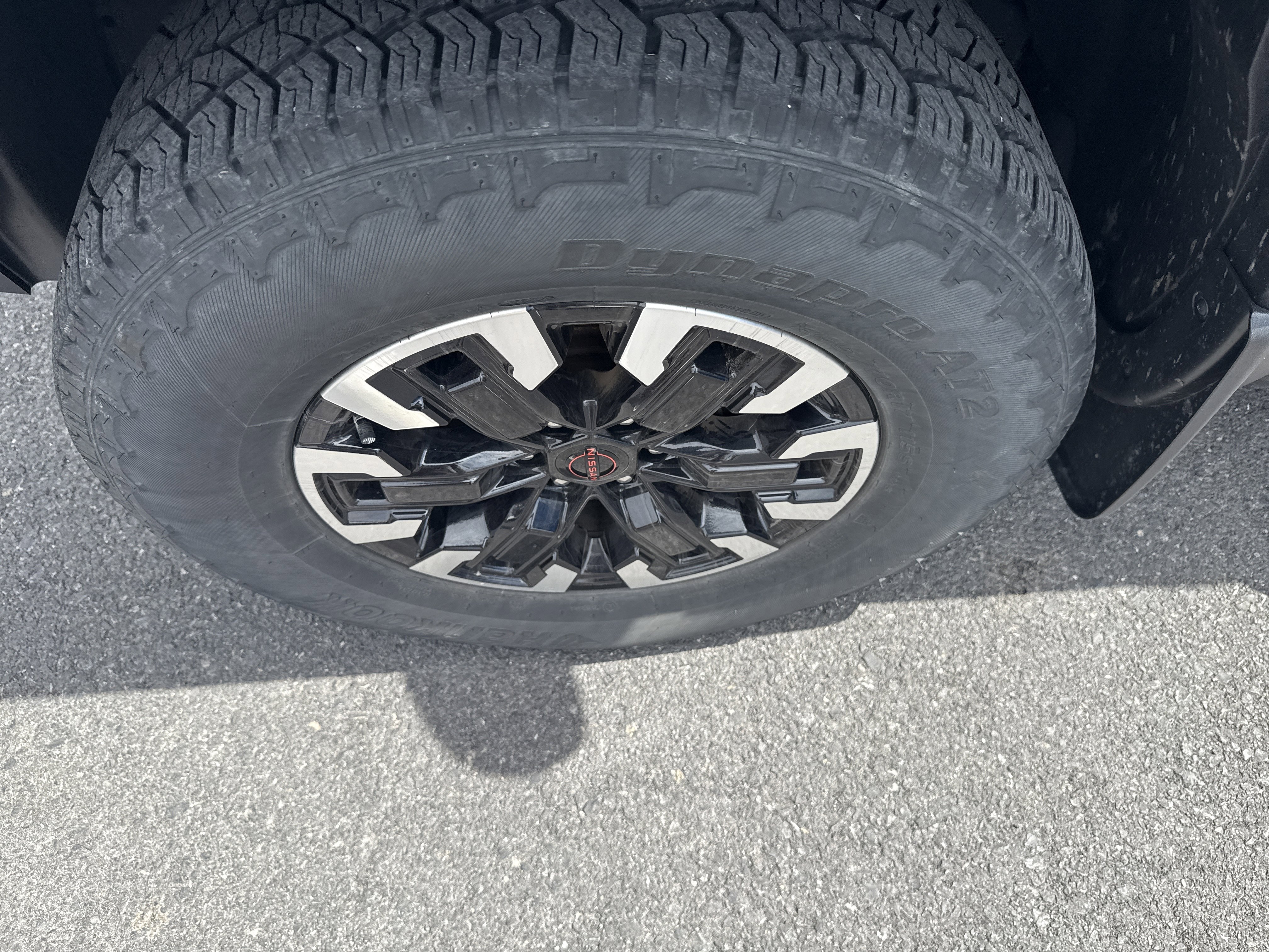 Used 2024 Nissan Frontier PRO-4X w/ Pro Convenience Package image 9