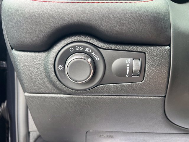 Used 2025 Dodge Durango GT AWD/4WD image 10