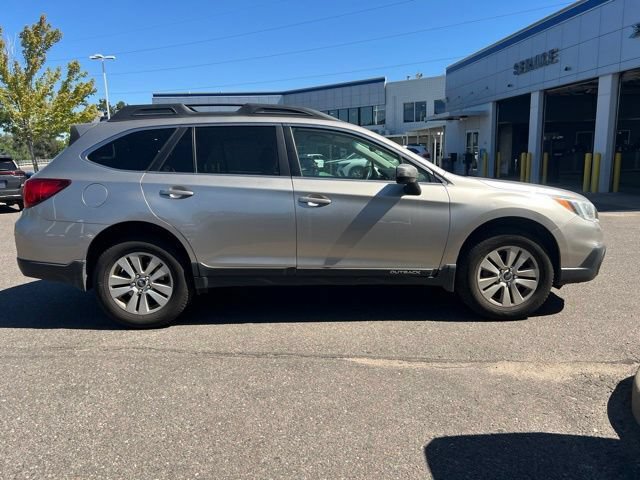 Used 2016 Subaru Outback 2.5i Premium AWD/4WD image 7