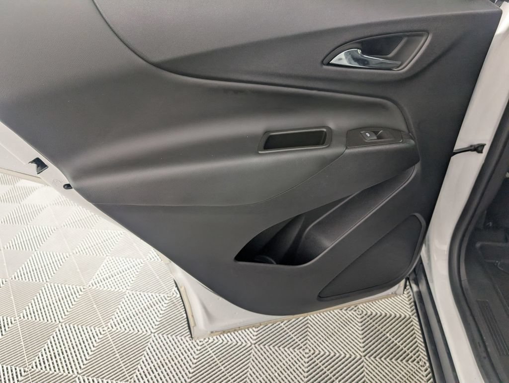 Used 2023 Chevrolet Equinox LT w/ LPO, Floor Liner Package AWD/4WD image 29