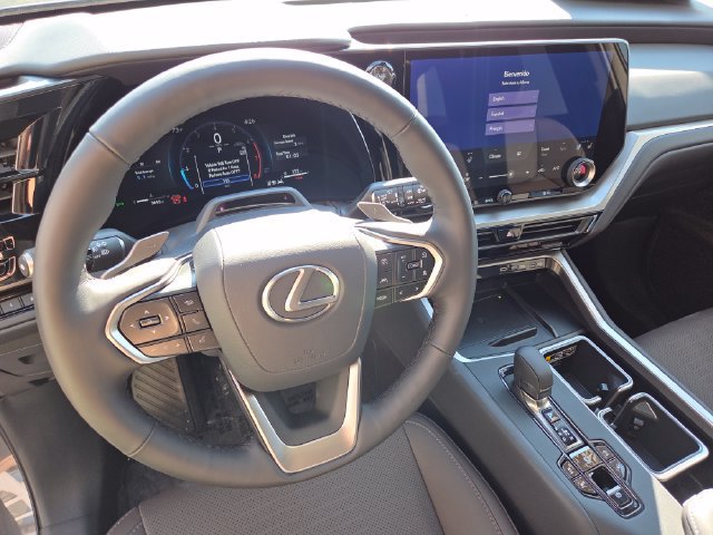 Used 2026 Lexus TX 350 AWD w/ Technology Package image 38