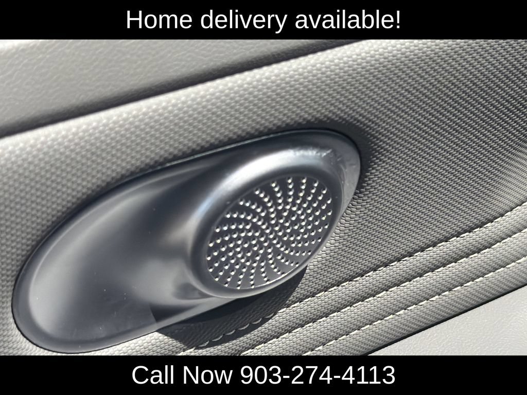 Used 2025 Hyundai Elantra SEL FWD image 13