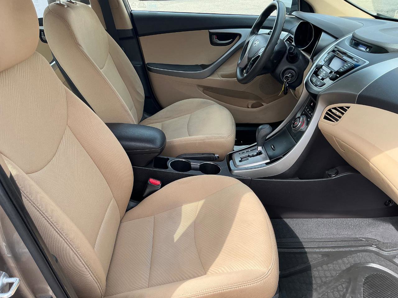 Used 2013 Hyundai Elantra GLS FWD image 10