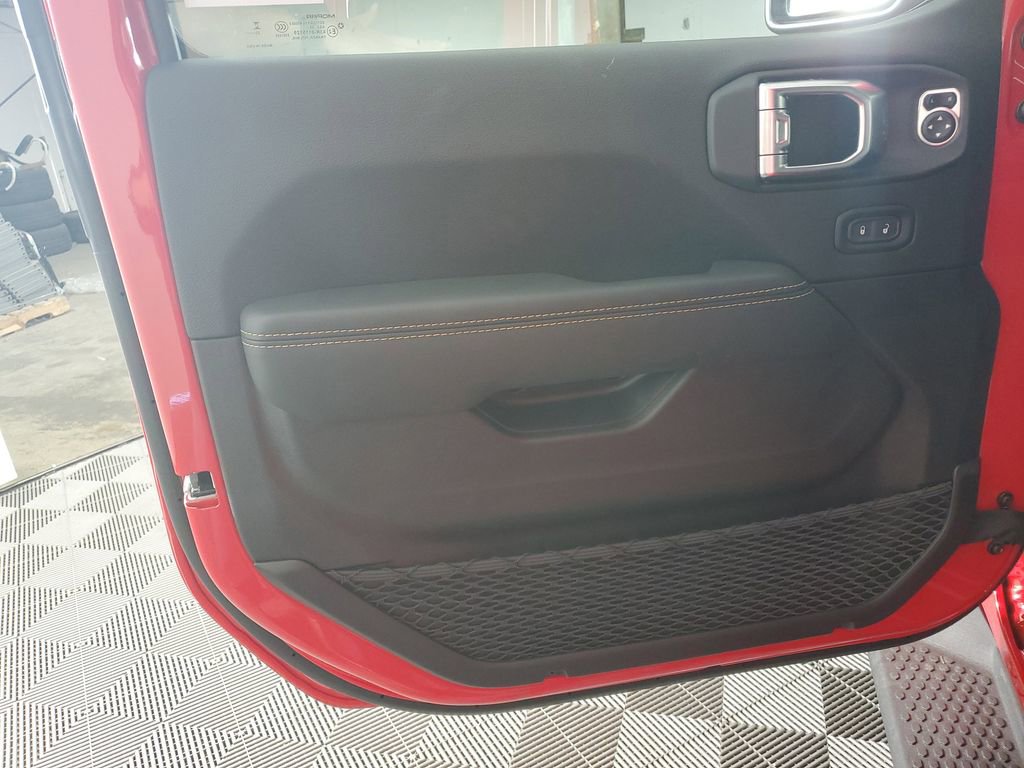 New 2025 Jeep Wrangler Sahara image 25