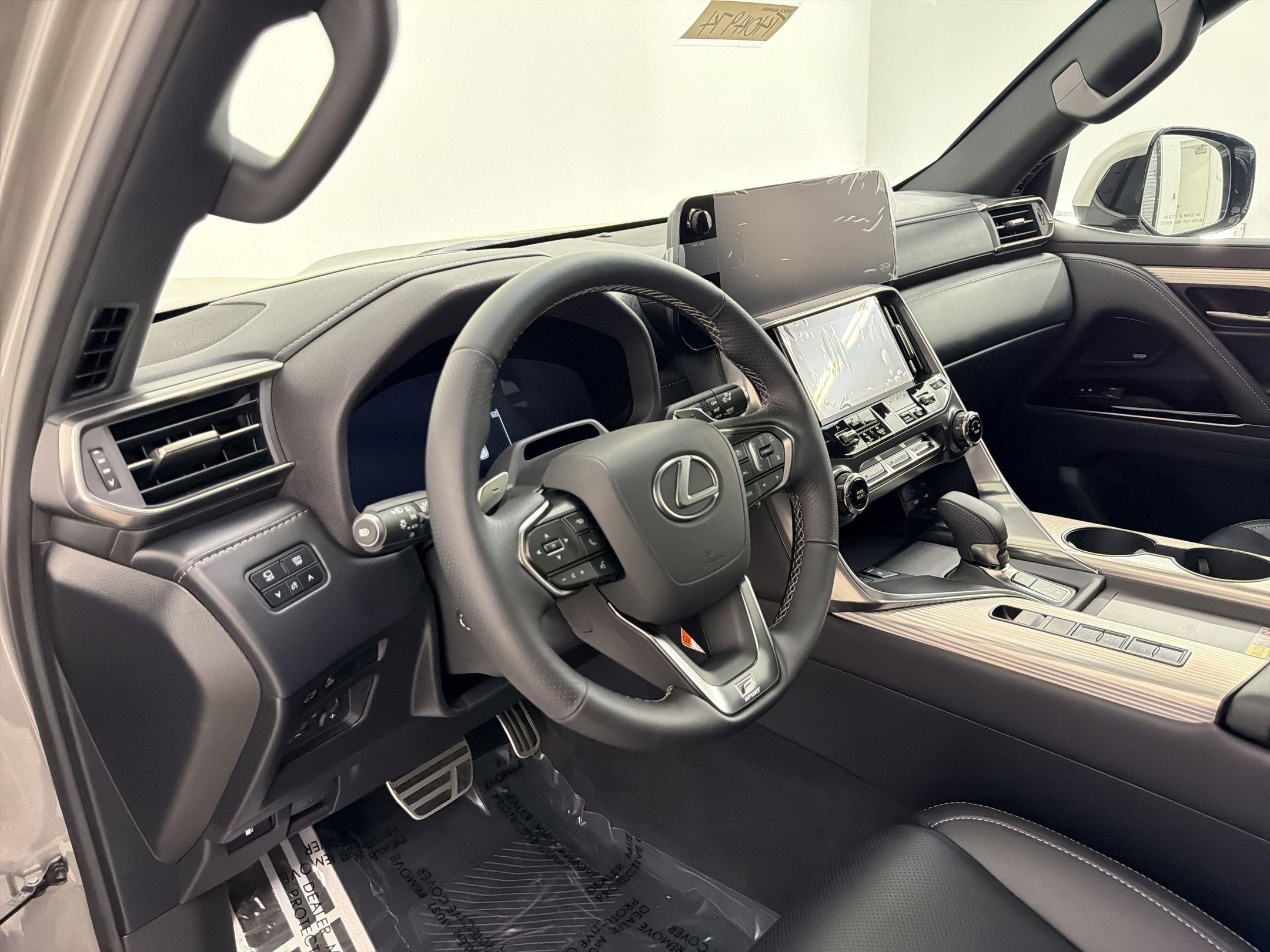 New 2026 Lexus LX 700h F Sport image 4