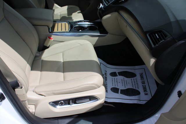 Used 2020 Acura MDX w/ Technology Package FWD image 32