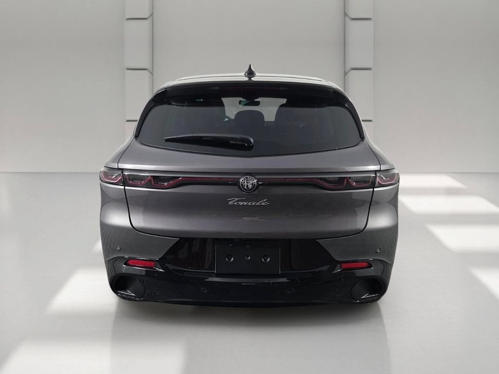 New 2026 Alfa Romeo Tonale w/ Black Premium Package AWD/4WD image 5