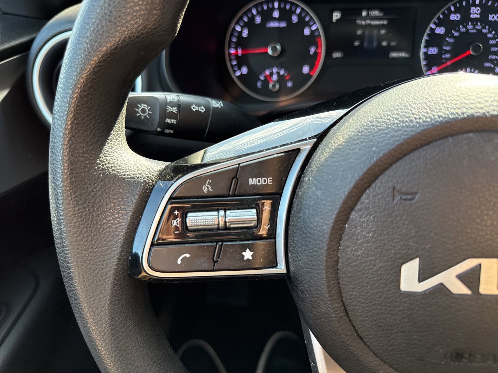 Used 2023 Kia Forte LXS w/ LXS Technology Package image 30