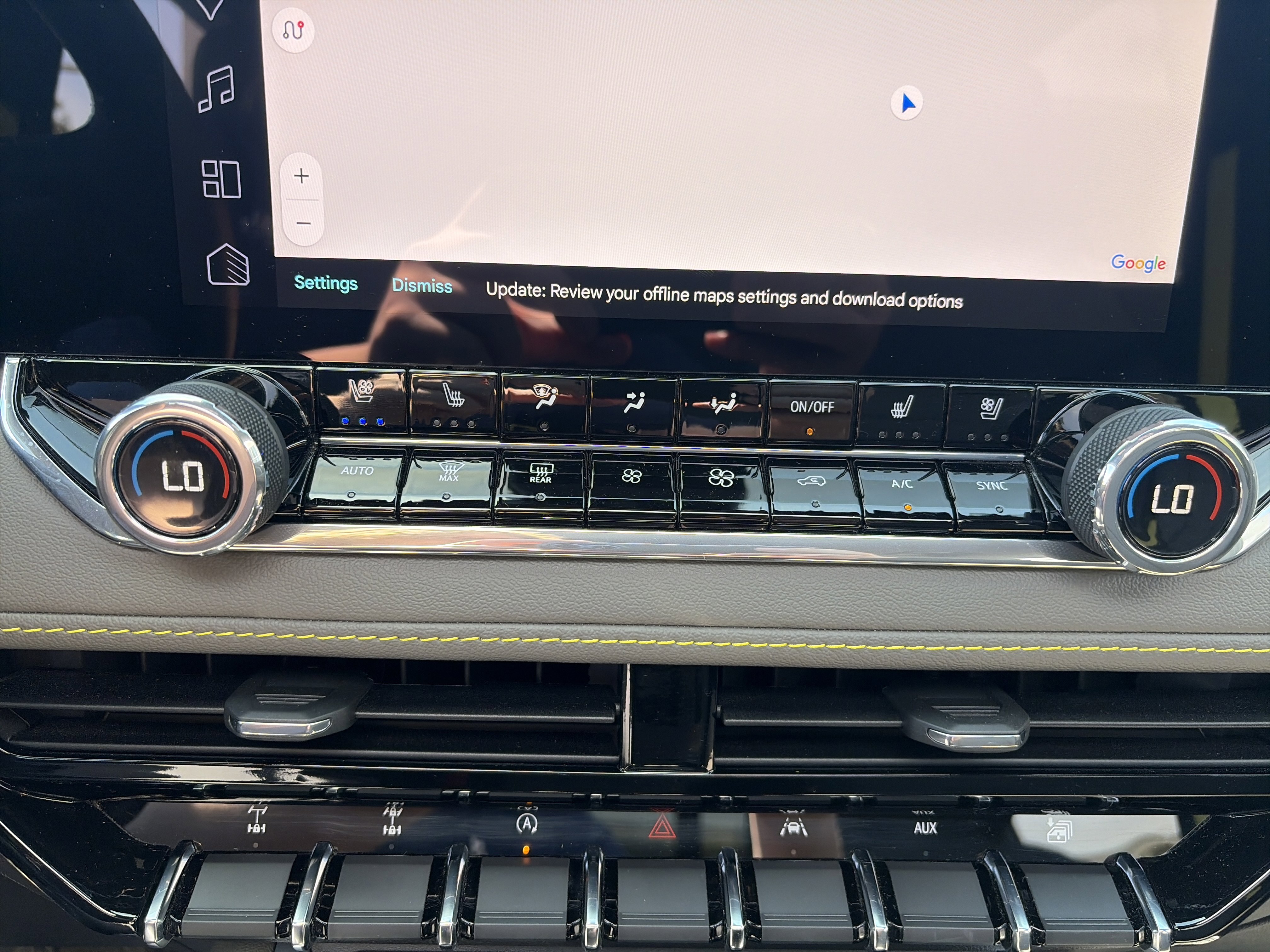 Used 2024 Chevrolet Colorado ZR2 w/ ZR2 Convenience Package III AWD/4WD image 31