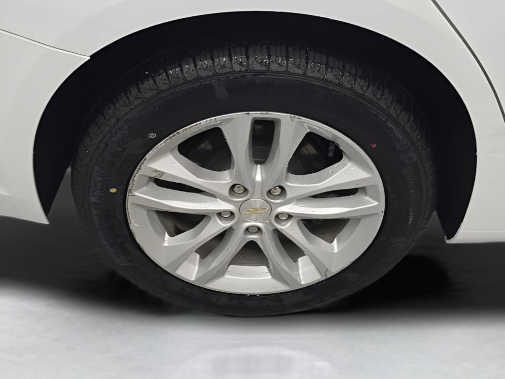 Used 2018 Chevrolet Malibu LT FWD image 40