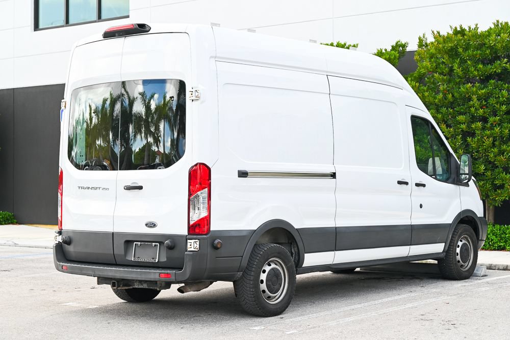 Used 2018 Ford Transit 250 148 High Roof RWD image 4