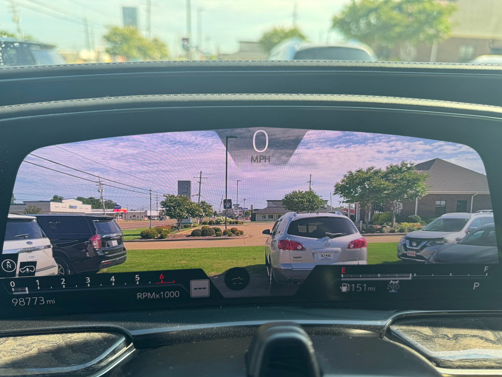 Used 2021 Cadillac Escalade Premium Luxury w/ Driver Assist Tech Package image 18