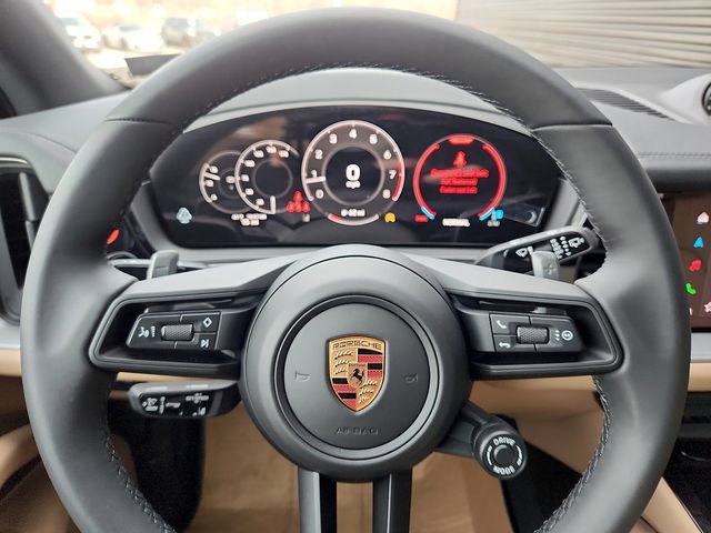 Certified 2026 Porsche Cayenne AWD/4WD image 25