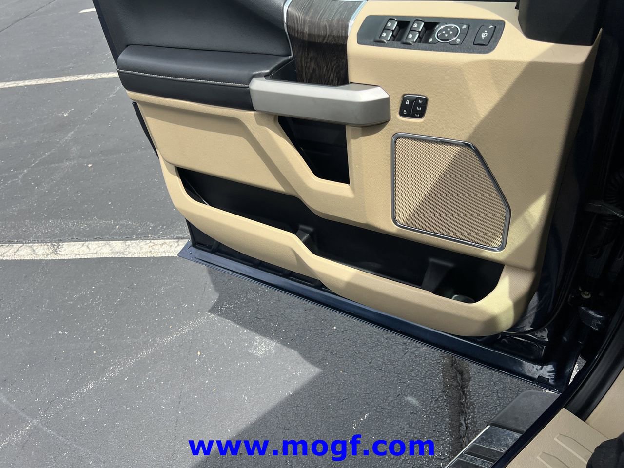 Used 2020 Ford F350 Lariat w/ Lariat Ultimate Package image 20